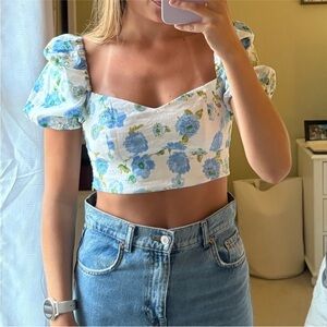 Zara Floral Blue and White Puff Sleeve Crop Top